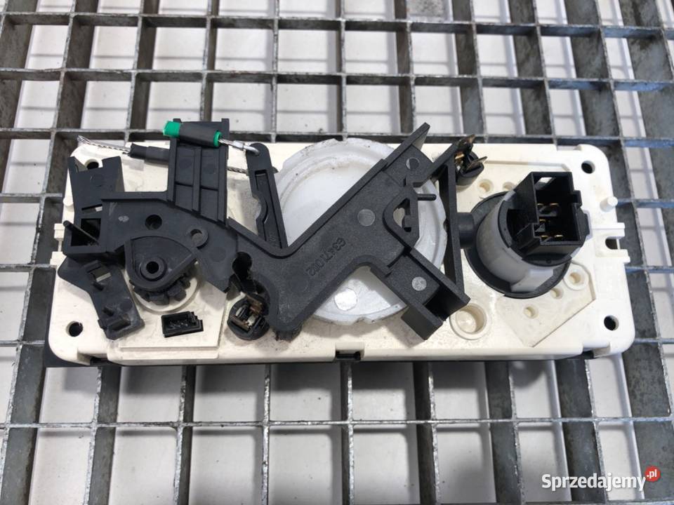 PANEL STEROWANIA NAWIEWU DAF XF 63471002 Ciągnik Panele sterowania, przełączniki