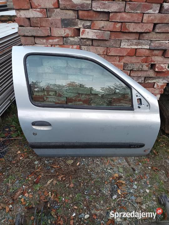 Renault Clio II drzwi prawe 3d 2002r Jarocin