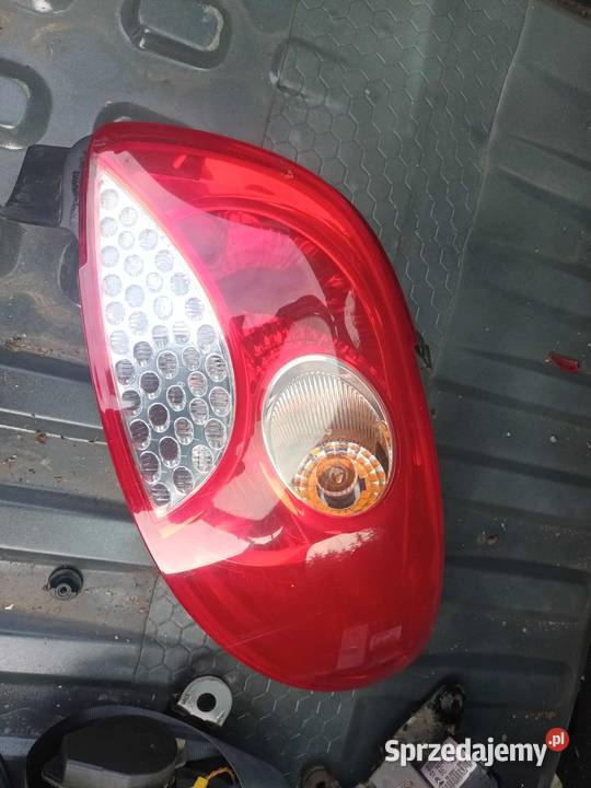 Lampa tylna prawa peugeot 206 plus 206 Skierniewice