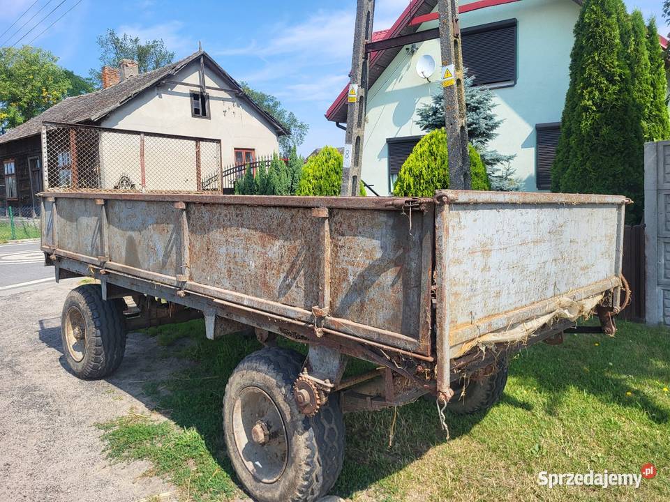 Rozrzutnik dwuosiowy nieuszkodzony łódzkie Czarnocin
