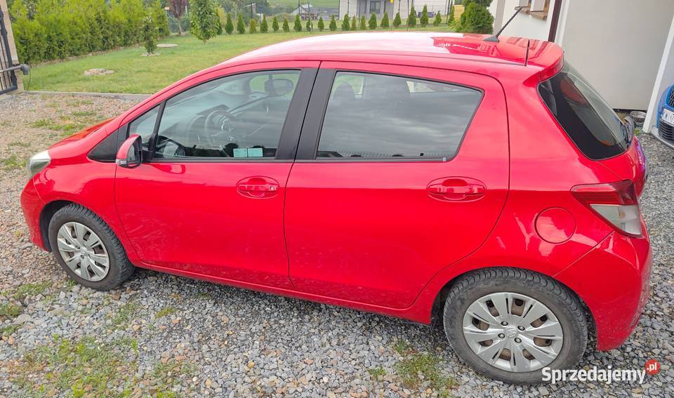 Toyota Yaris III salon nieuszkodzony Sławkowice