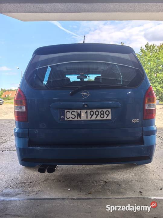 Lampy tył zafira a przedlift Grudziądz