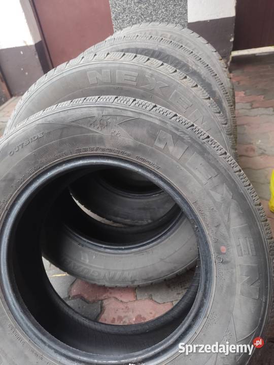 Opony zimowe Nexen 23560 r 16