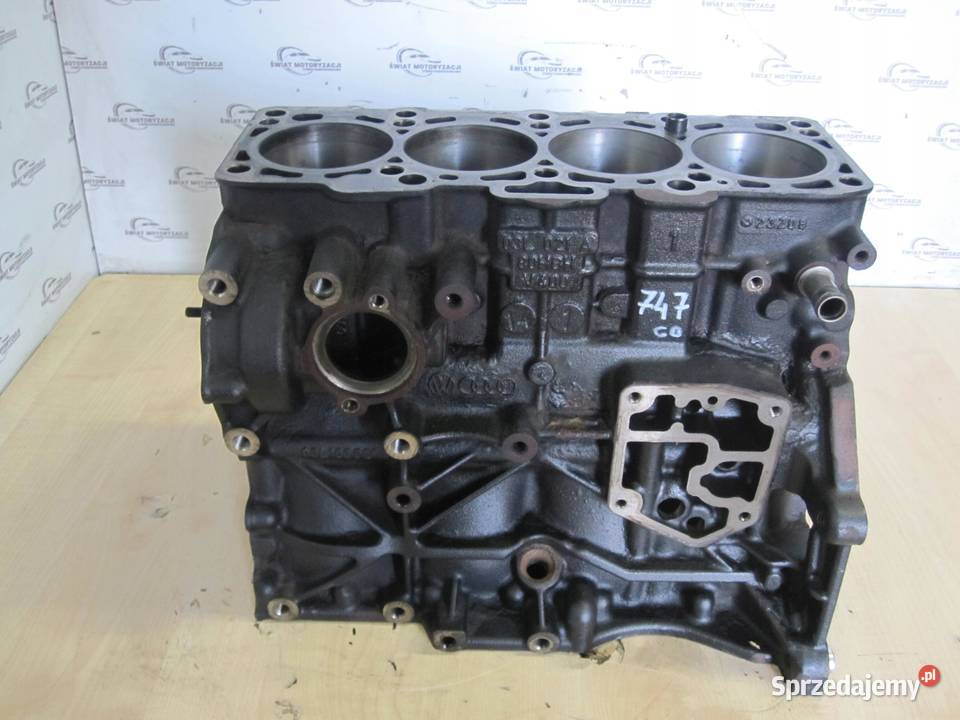 PASSAT GOLF 20 TDI CBA CBAB 140 blok silnika osobowe