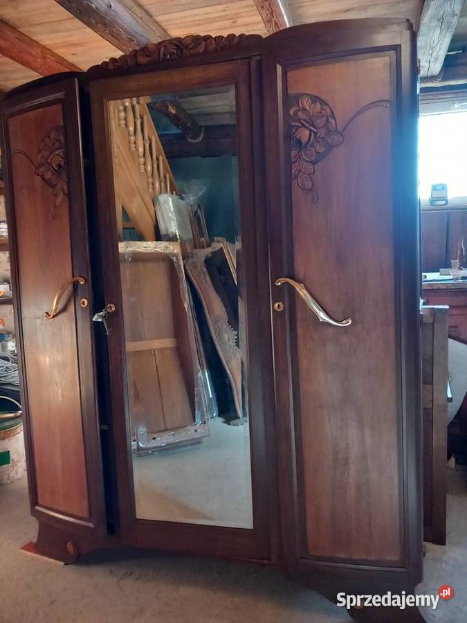 Piękna szafa z lustrem rzeźbiona z Francji Meble małopolskie Alwernia