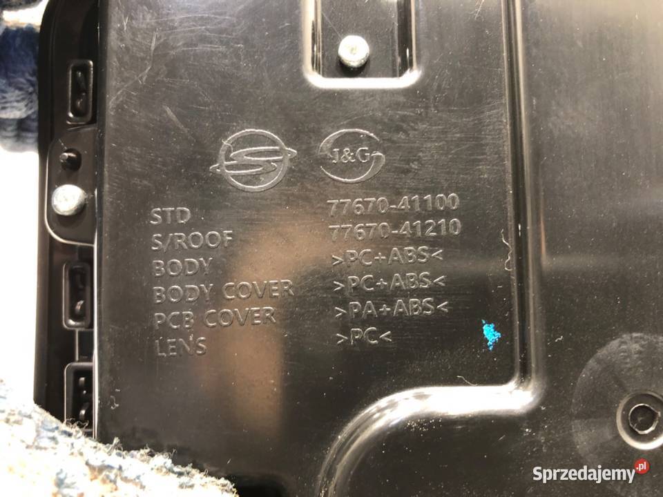 LAMPA SUFITOWA SSANGYONG TORRES 7767041100 osobowe sprzedam