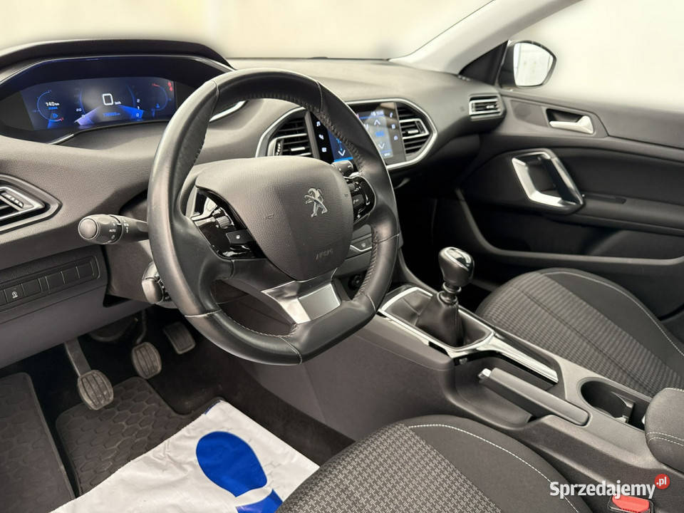 Peugeot 308 SW 15 Bluehdi130 Active Salon Rok produkcji 2020 mazowieckie Warszawa sprzedam