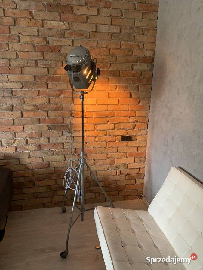 Lampa filmowa teatralna PRL loft Vintage 1963 r Poznań