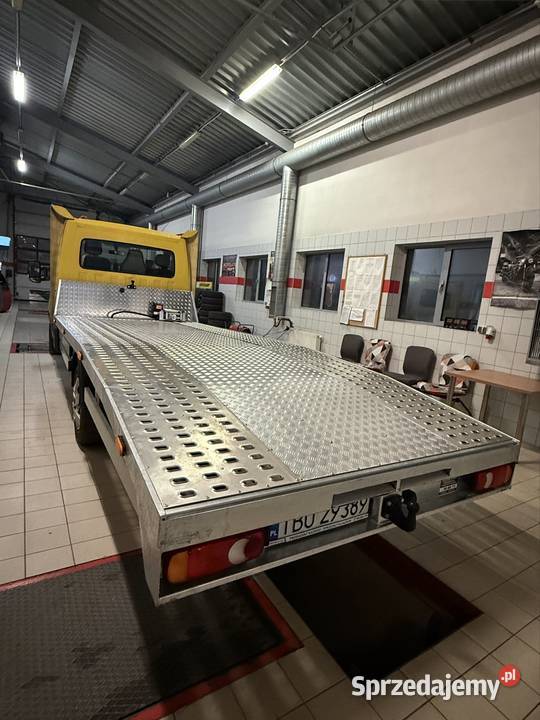 Zabudowa laweta pomoc drogowa producent Iveco Kielce