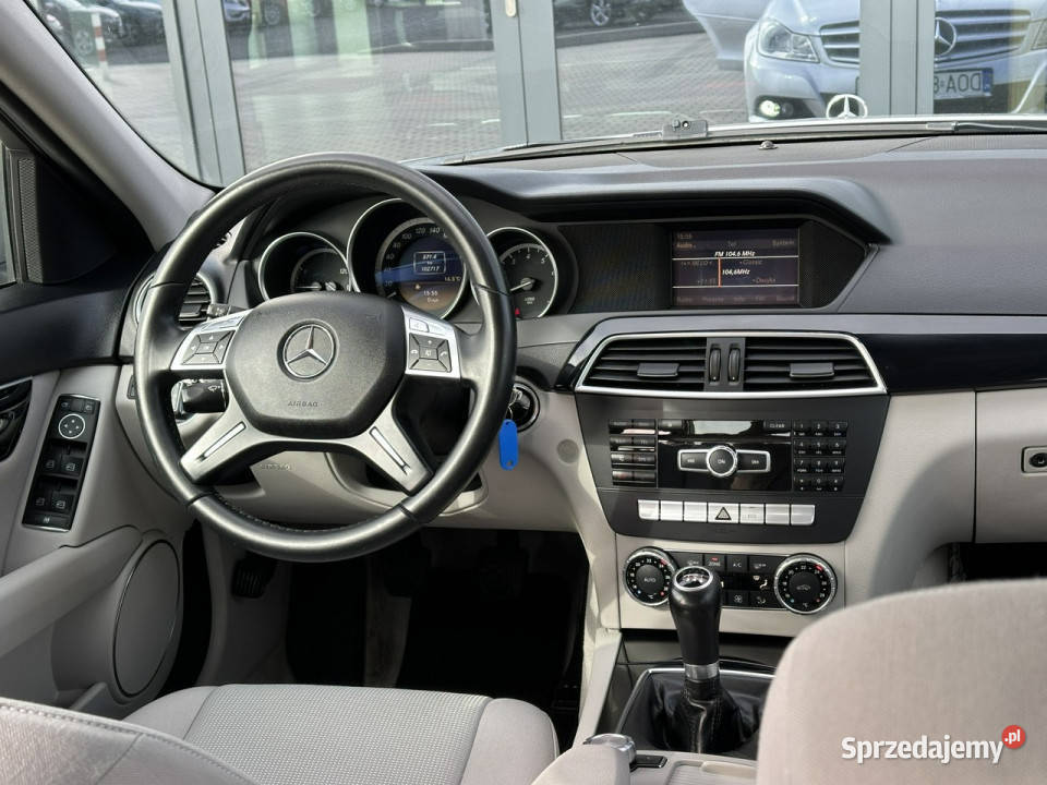 Mercedes C 180 Climatronic Tempomat Bluetooth elektrycznie ustawiane fotele Kąty Opolskie