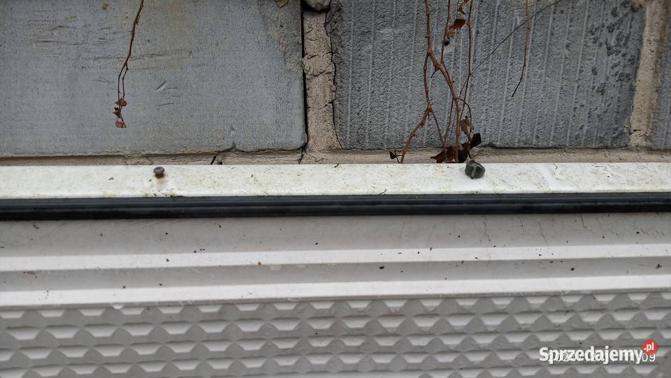 Sprzedam uszkodzoną zamrażarke podkarpackie Tuczempy