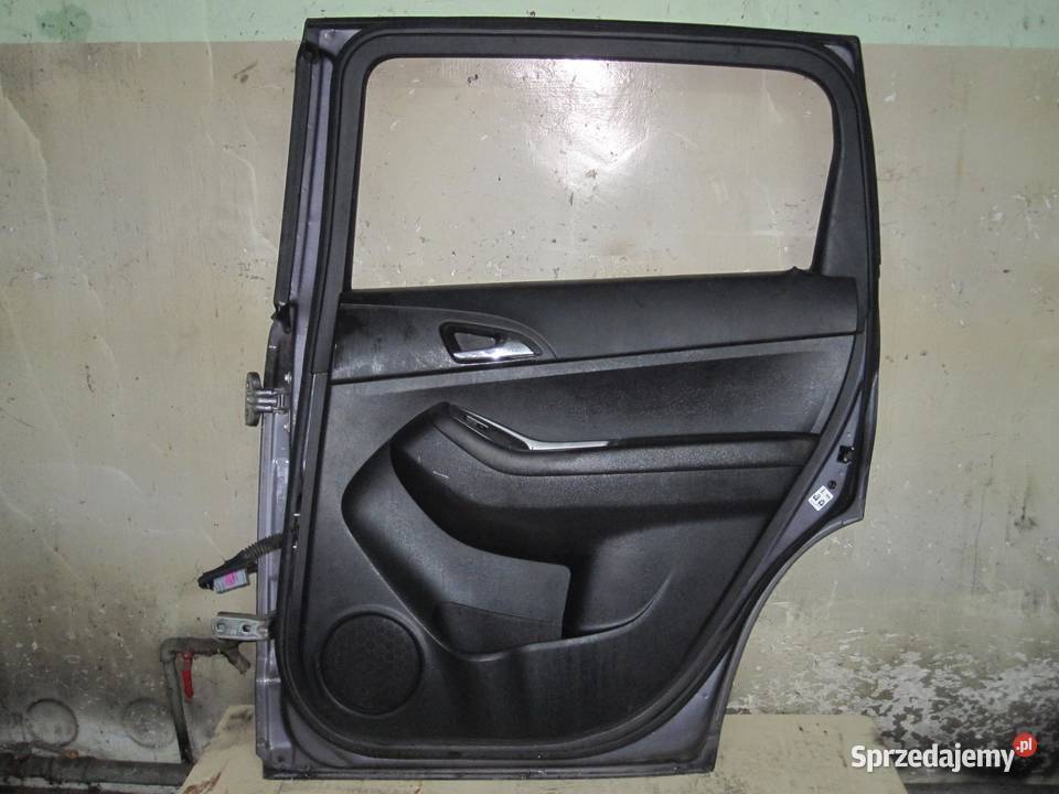 CHEVROLET ORLANDO I 11r drzwi prawe tył osobowe Drzwi