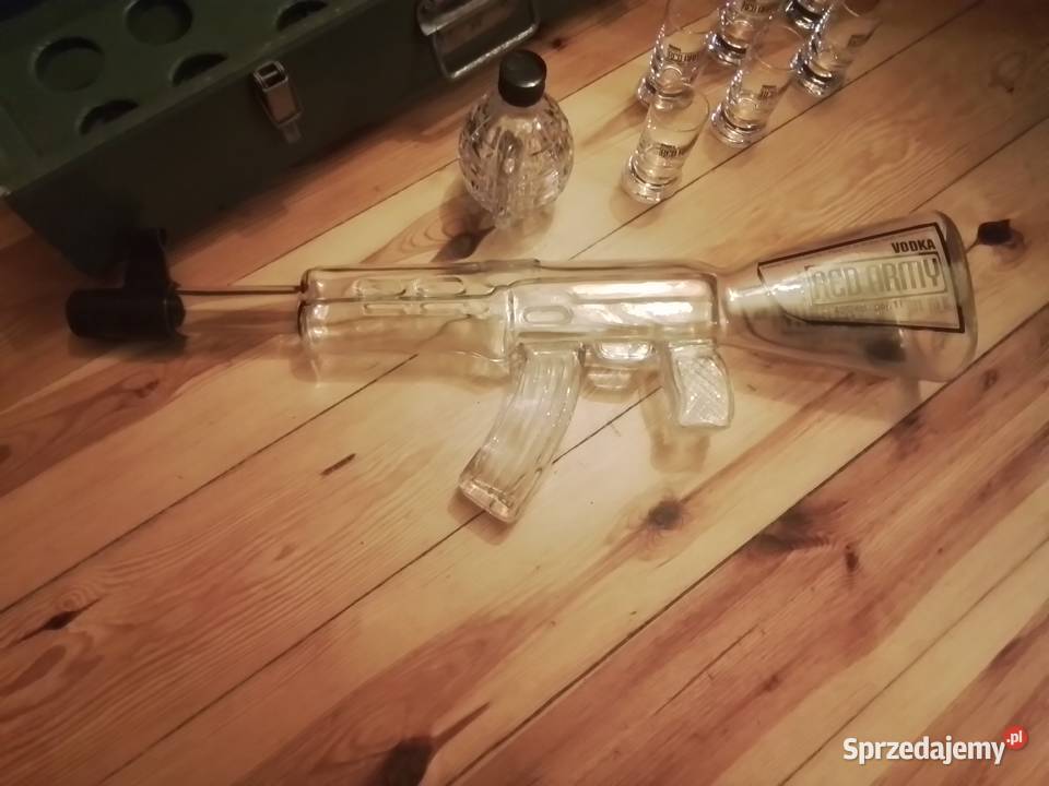 Zestaw prezentowy Red Armykieliszki butelki Zielona Góra