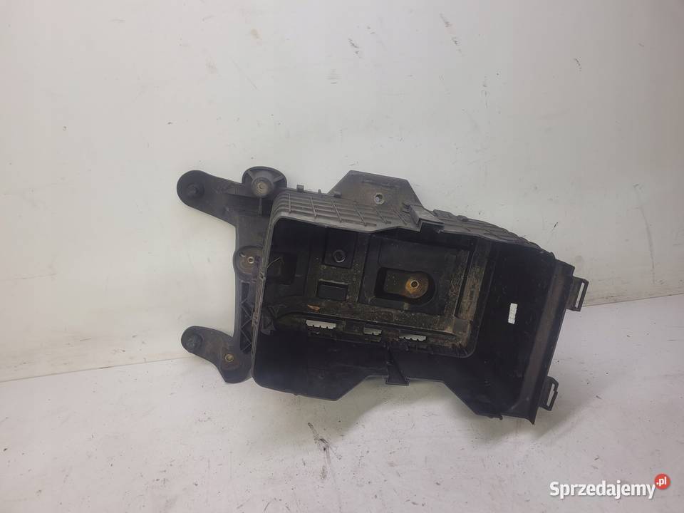 PODSTAWA AKUMULATORA AUDI A3 Q3 1K0915333H Przystajń