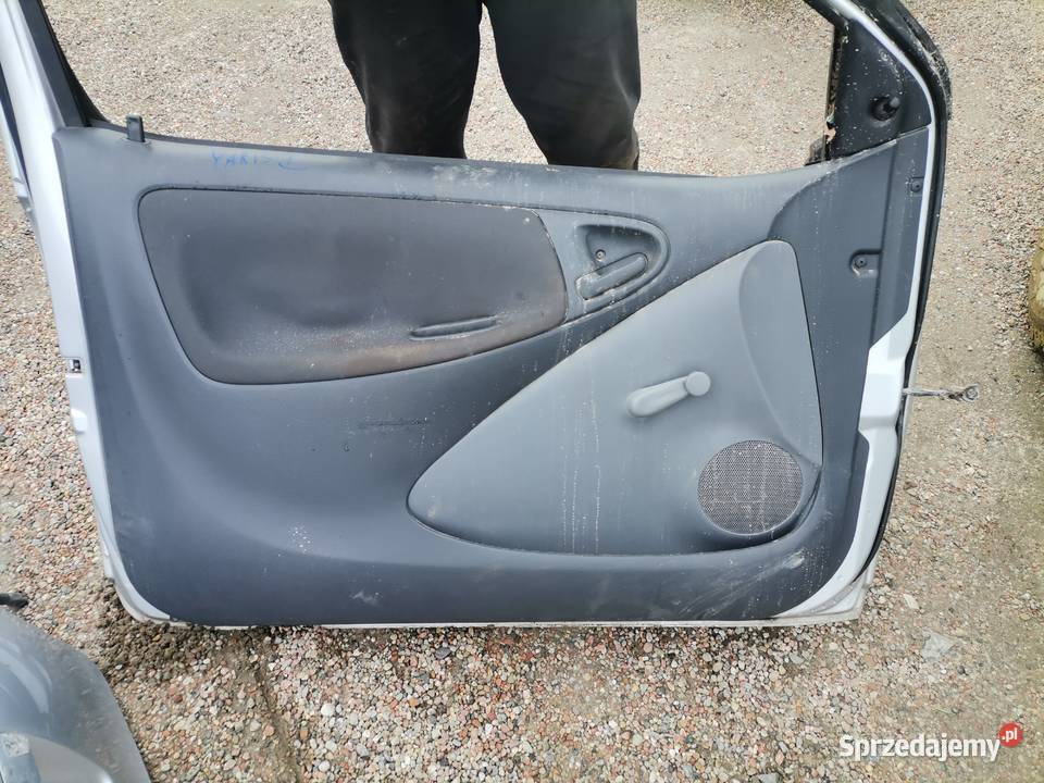 Drzwi Lewy Przód Toyota Yaris 1 osobowe