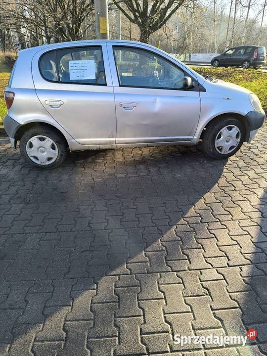Do sprzedania Toyota Yaris 2003 r benzyna poj998 ABS Wrocław
