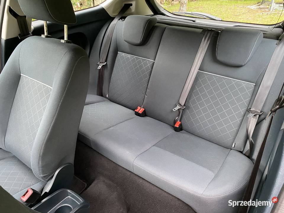 Ford Fiesta 12423 Champions Edition 82 bez podgrzewane fotele Zbiczno