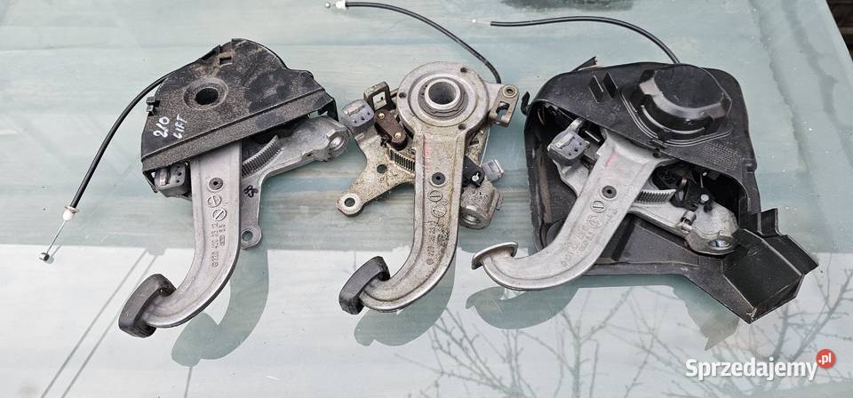 Pedał hamulca mercedes w210 w202 2204200312 osobowe Pozostałe sprzedam