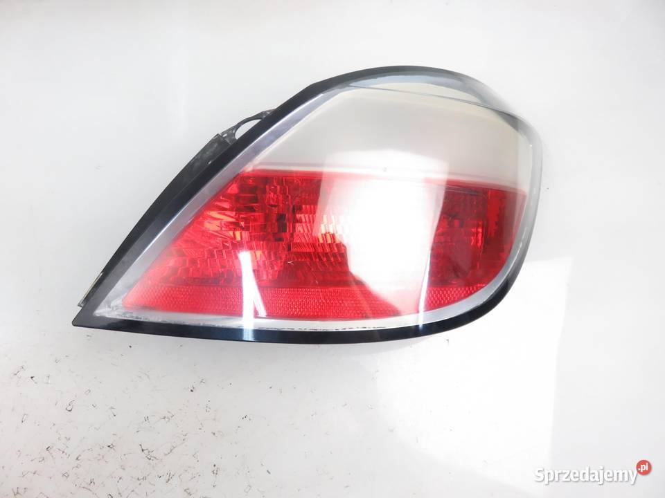 LAMPA PRAWA TYLNA OPEL ASTRA III H osobowe