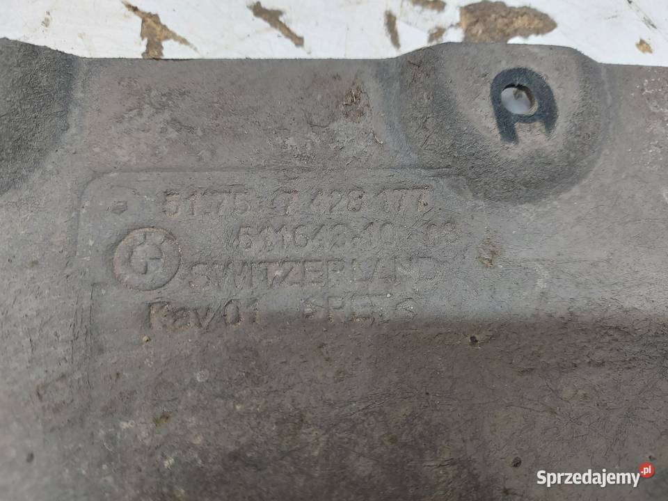 BMW G21 G20 330e osłona płyta dolna silnika