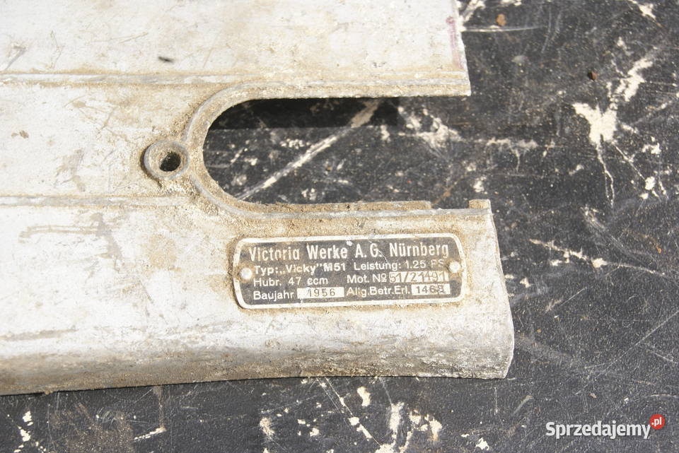 POKRYWA SILNIKA VICTORIA VICKY M51 TABLICZKA śląskie