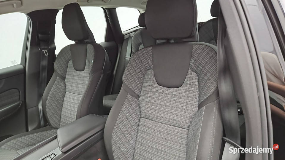 Volvo XC 60 B5 B AWD Core aut Z Polskiego Salonu czujnik zmierzchu mazowieckie Warszawa