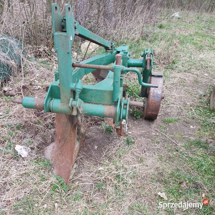 Pług trzyskibowy zagonowy Krzętów
