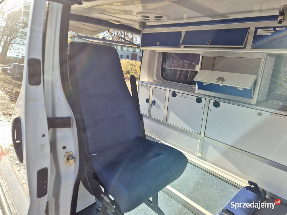 RENAULT Trafic 20 dCi 115 2011 r Ambulans Grodziec sprzedam