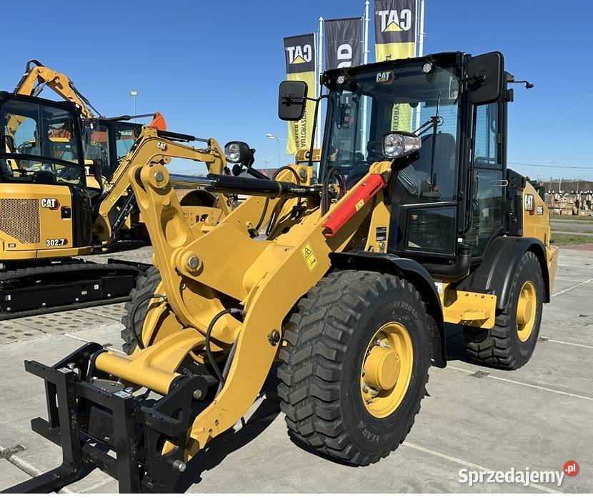 ŁADOWARKA KOŁOWA CATERPILLAR 906