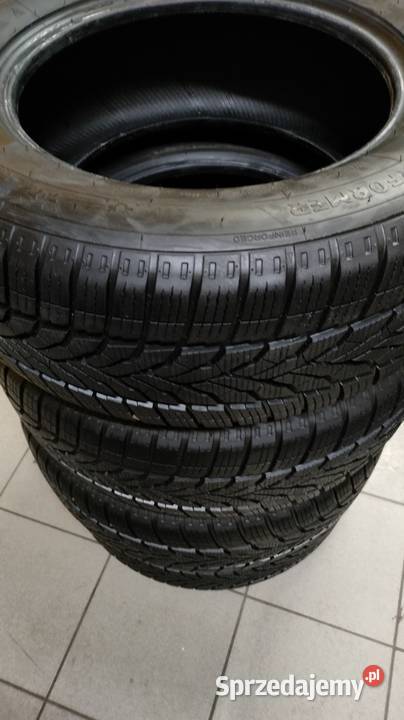 Opony zimowe 23560R16 102 HXL im 235 sprzedam