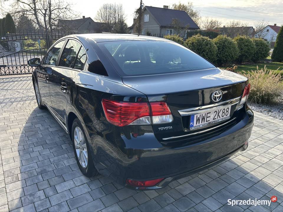 Toyotą Avensis NISKI PRZEBIEG radio Łochów