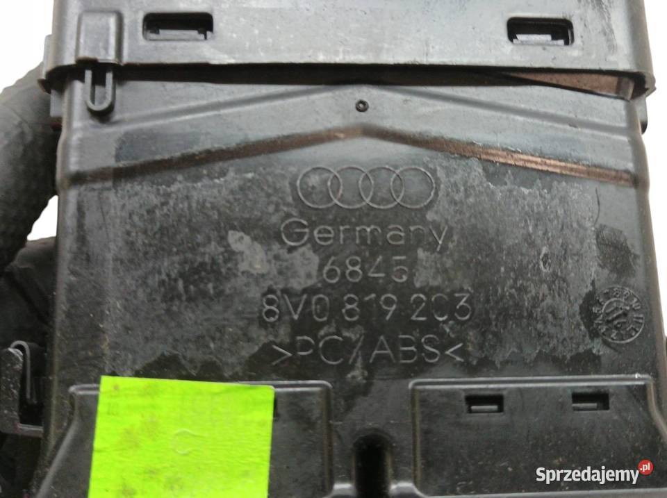 KRATKI NAWIEWU TUNELU S3 LIFT 8V0819203 Audi A3