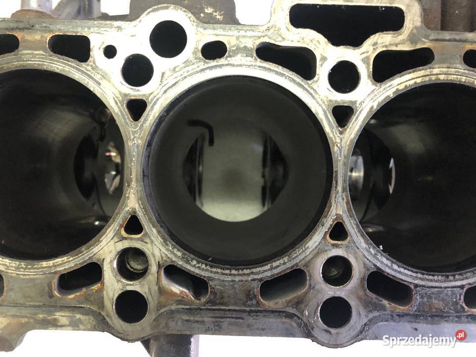 BLOK SILNIKA 03L103021B 20TDI VW TIGUAN 5N CBAB