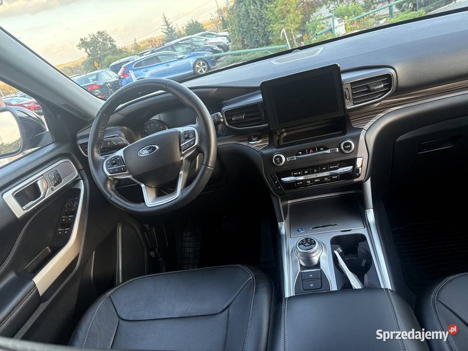 Ford Explorer Platinum 23 Benzyna 301 Automat relingi dachowe Dolna Grupa