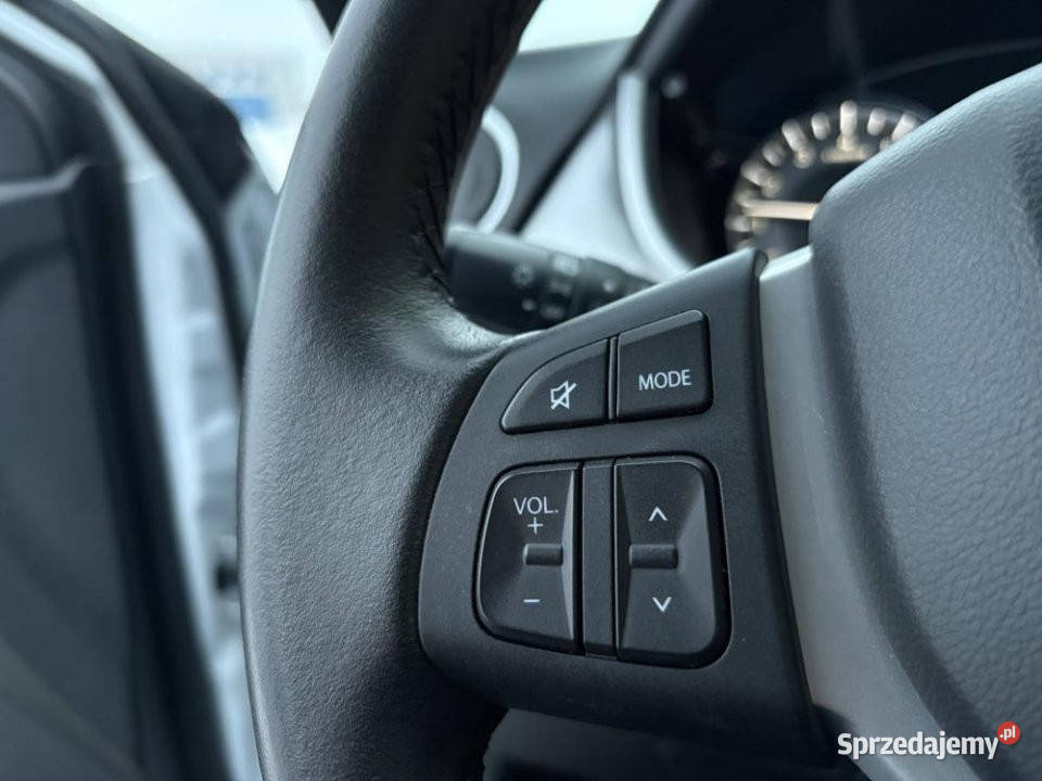 SUZUKI Vitara 2018r dwa kol opon FV23 112KM Warszawa