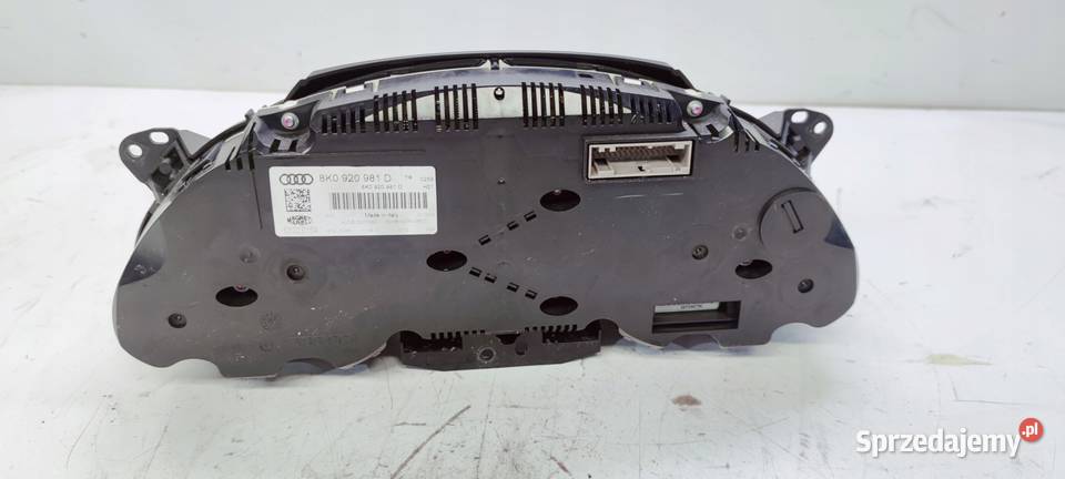 LICZNIK ZEGARY AUDI A4 B8 20 TDI 8K0920981D UK Liczniki i zegary Przystajń