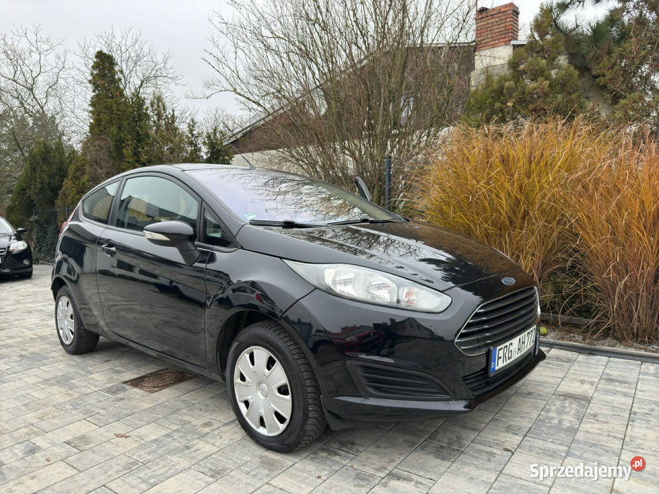 Ford Fiesta nowa Niski oryginalny przebieg Mk7 lakier metallic Fiesta