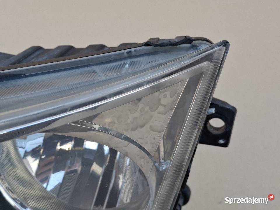 MECEDES ACTROS MP4 REFLEKTOR PRAWY ORYGINALNY sprzedam