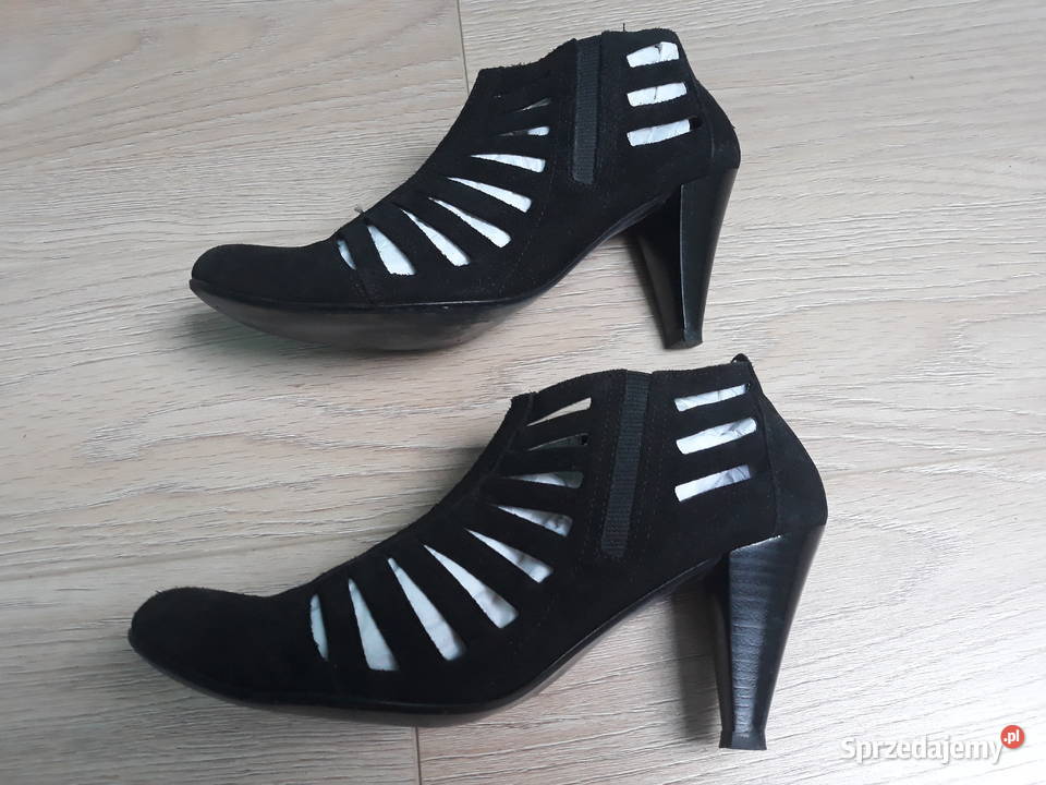 Czarne zamszowe buty na obcasie Rozmiar 38 Kraków