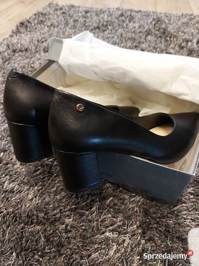 Venezja buty czółenka czarne skóra naturalna 38 Czółenka