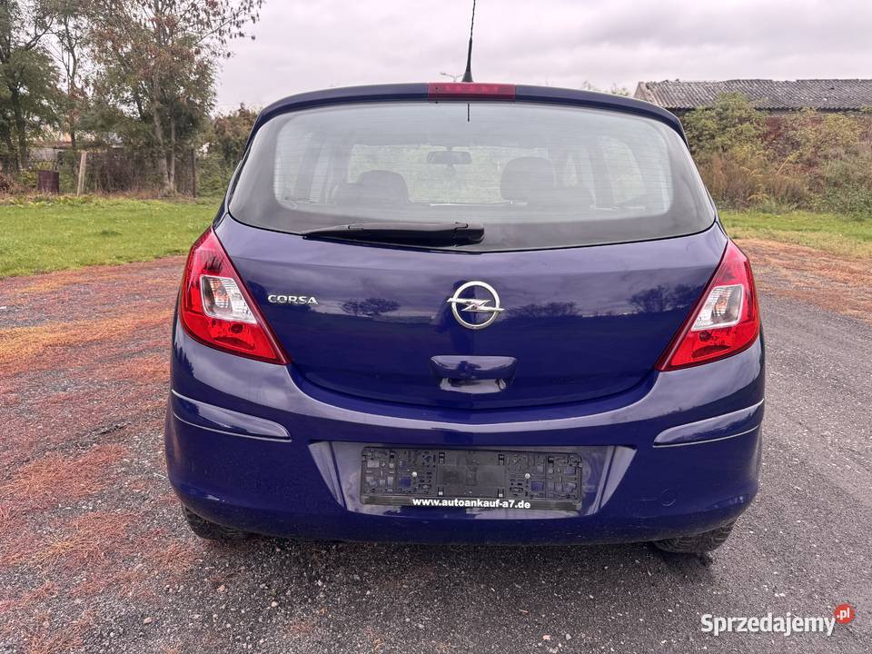 Opel Corsa D 12 benzyna bogate wyposażenie Żnin sprzedam
