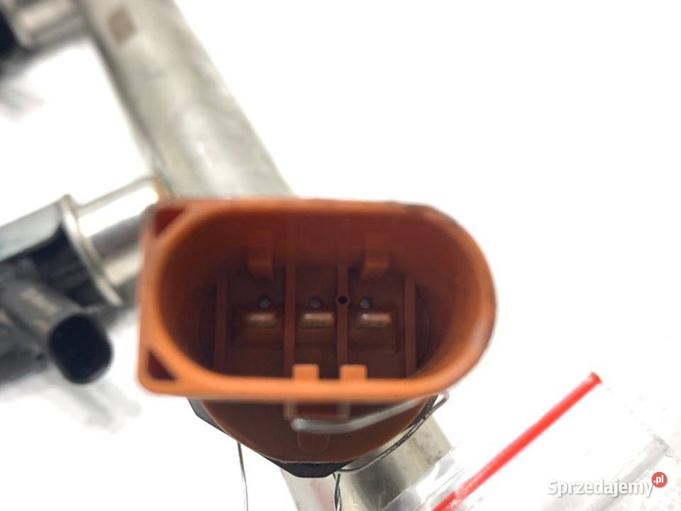 LISTWA WTRYSKOWA Z WTRYSKAMI AUDI A6 C7 079095A