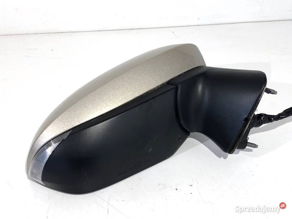 LUSTERKO PRAWY TOYOTA COROLLA E21 SedanLimuzyna