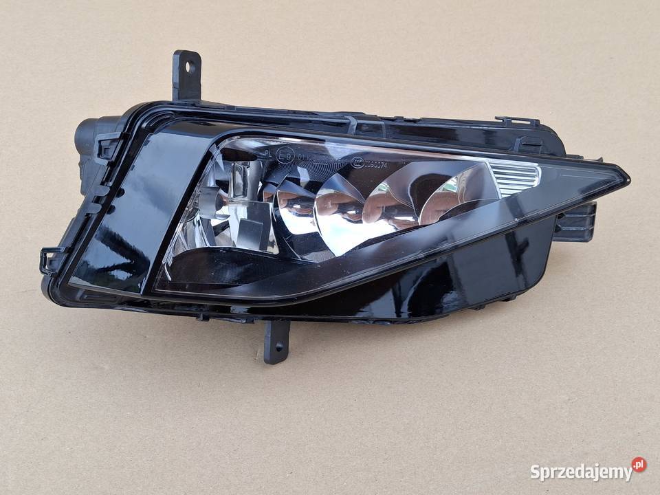 VW GOLF SPORTSVAN LIFT HALOGEN PRAWY LAMPA osobowe lubuskie Bieleń