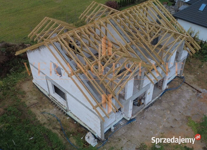 Bliźniak z ogrodem w zielonej okolicy Bramki