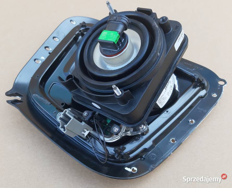 VOLVO FH4 HALOGEN DACHOWY LED GÓRNY LEWY Bieleń
