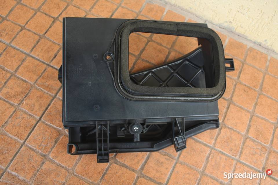 OBUDOWA FILTRA KABINOWEGO AUDI A4 B6 8E1819441B Obudowy filtrów