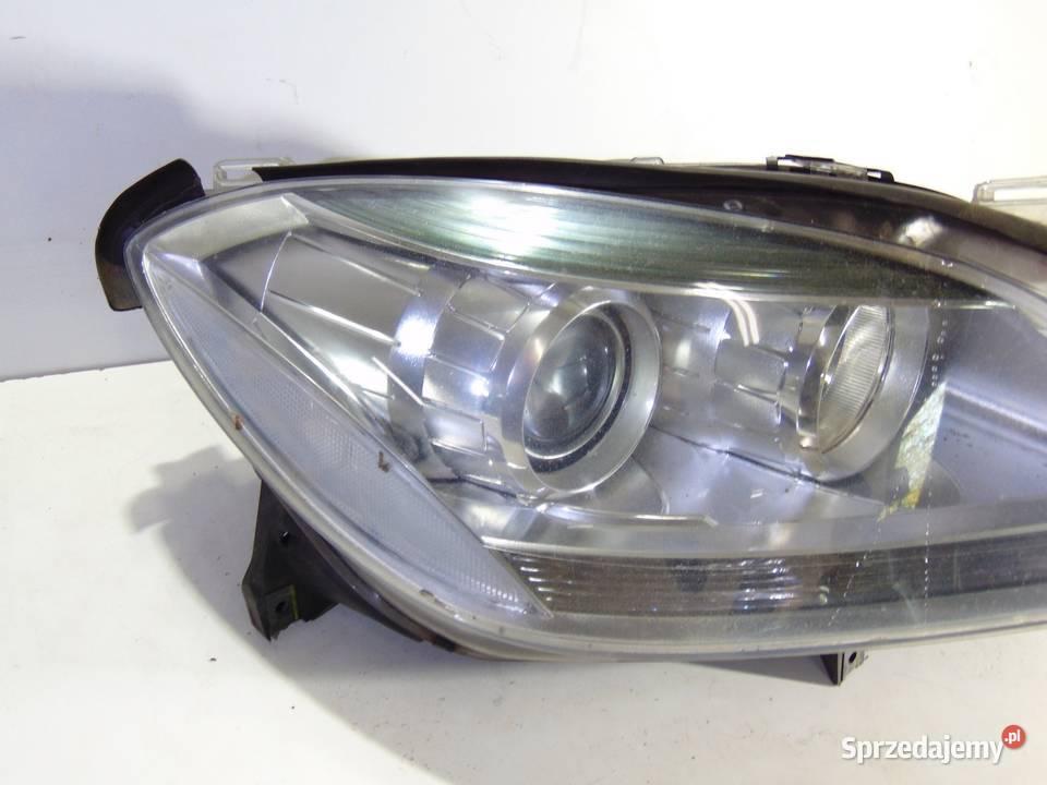 LAMPA PRAWA PRZEDNIA PRZÓD ML W166 A1668206759 Lampy przednie