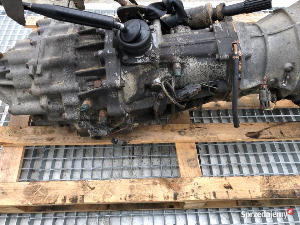 SKRZYNIA BIEGÓW NISSAN TERRANO II 3210135G40 24 sprzedam