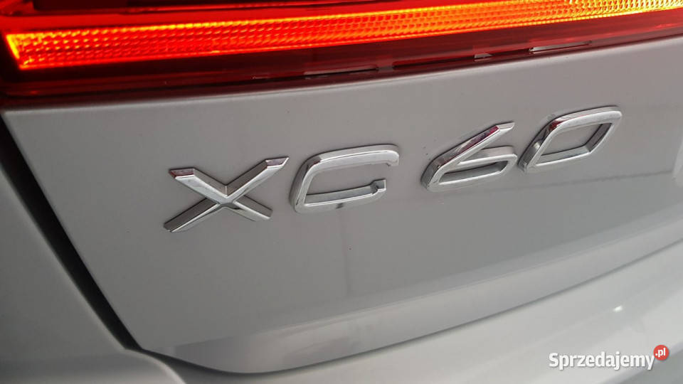 Volvo XC 60 B4 D AWD Plus Dark Z Polskiego czujnik parkowania mazowieckie Warszawa